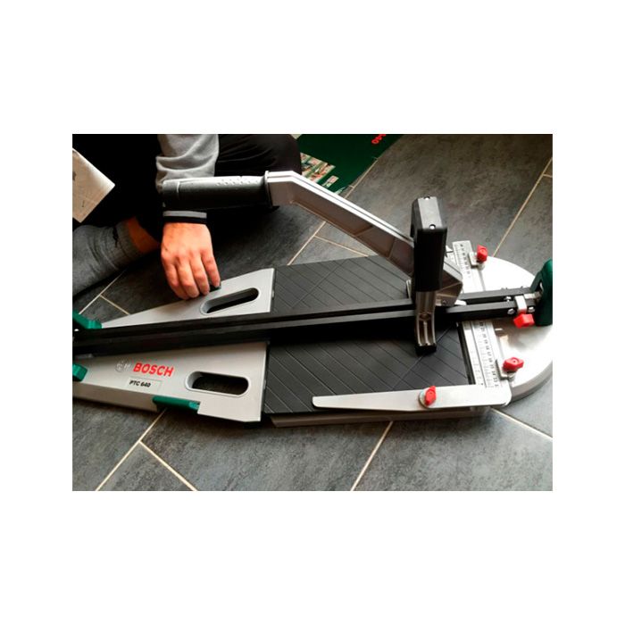 Плиткоріз Bosch PTC 640 (0603B04400)