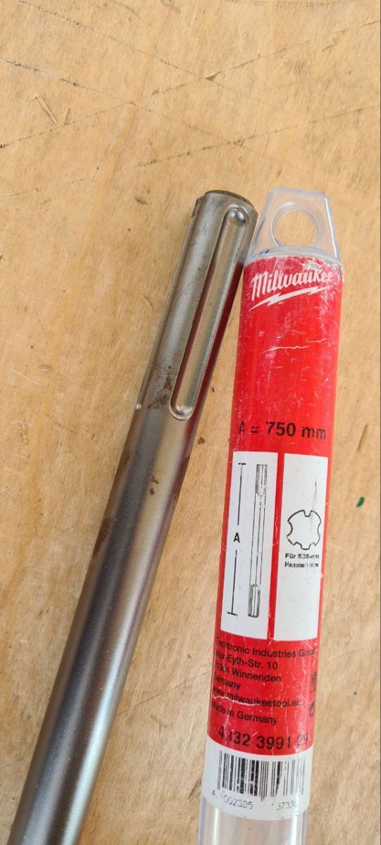 Подовжувач SDS-MAX MILWAUKEE, 750мм (4932399129)