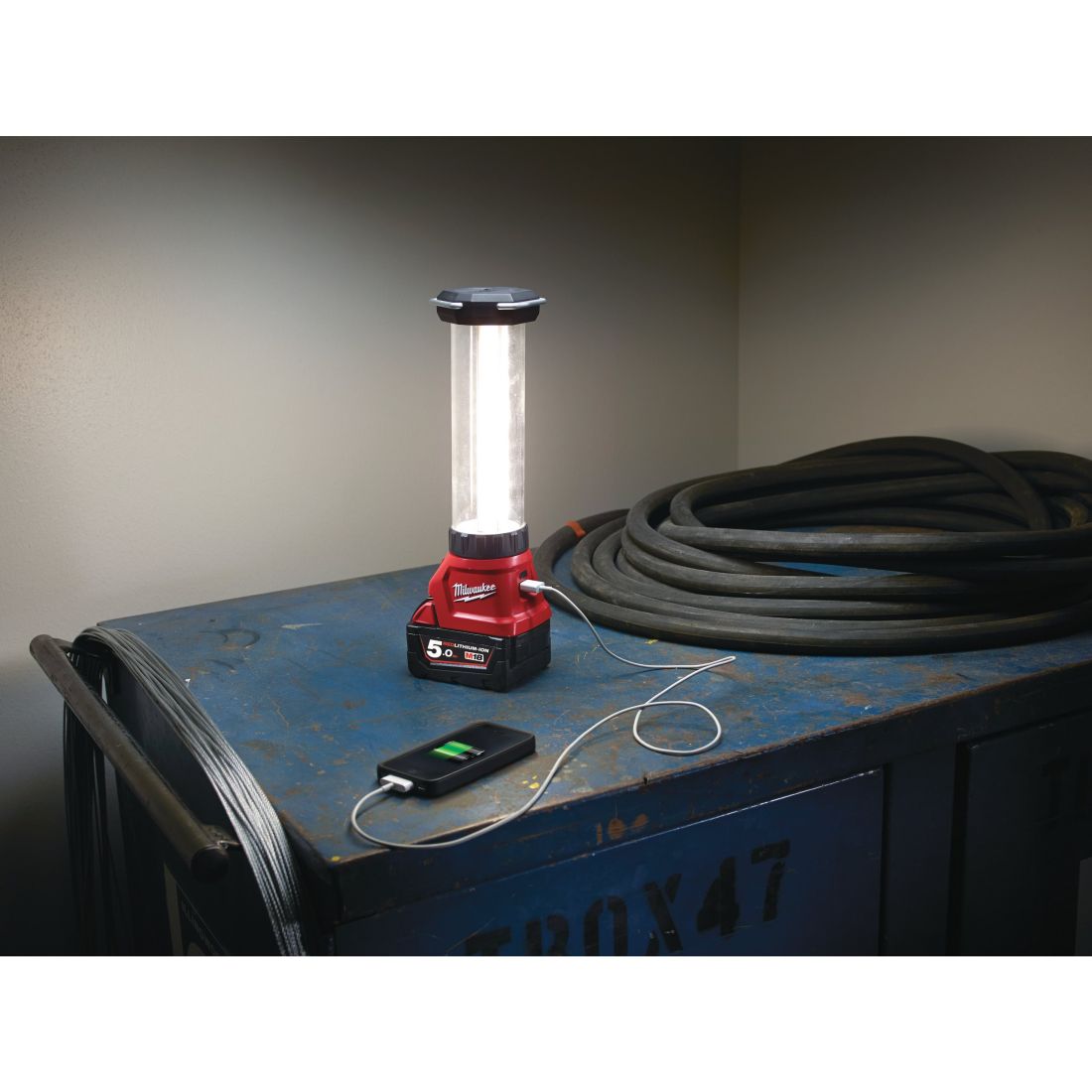 Фонарь Milwaukee M18 LL-0 (4932430563)