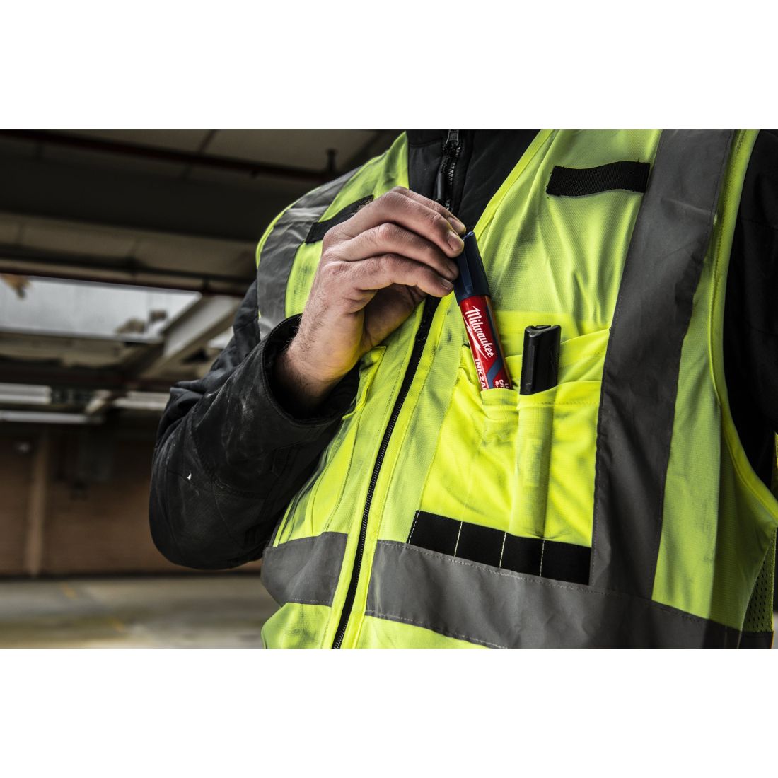 Жилет сигнальный желтый Milwaukee L/XL (4932471890)