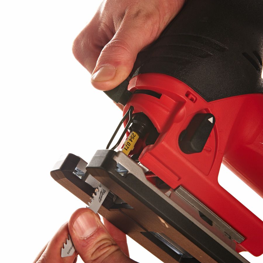 Лобзик MILWAUKEE JS 120 з грибоподібною рукояткою 4933381680 (4933381680)