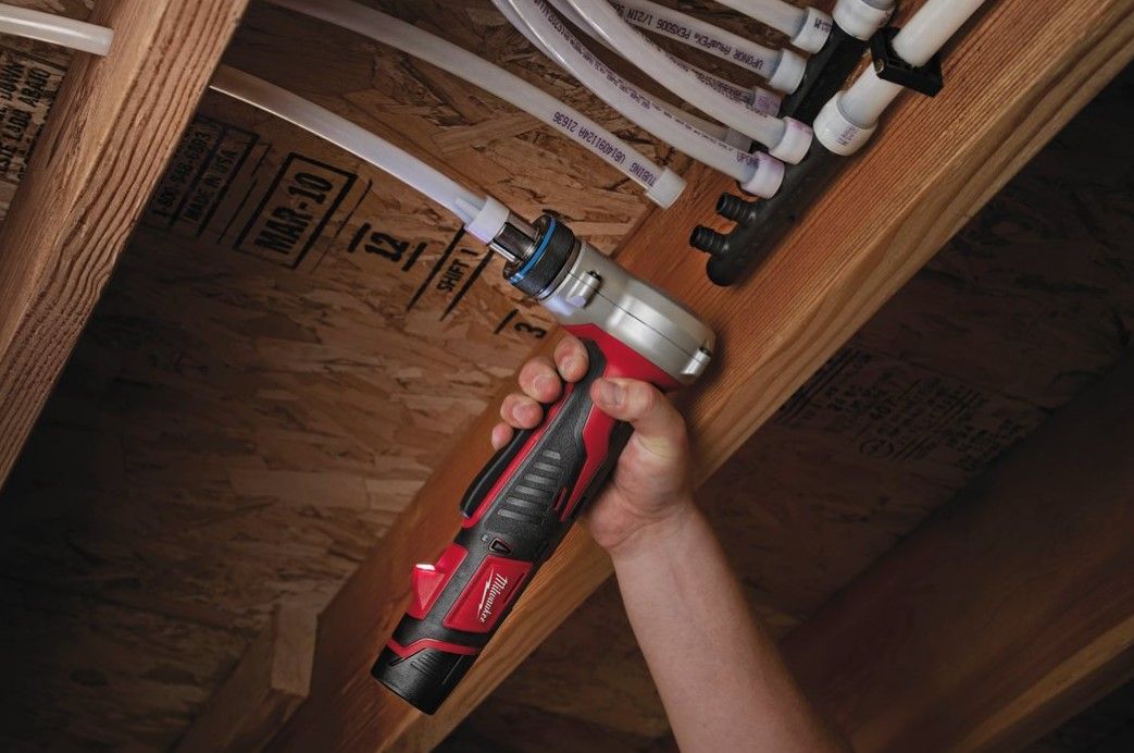 Інструмент розширювальний акумуляторний UPONOR Q&E MILWAUKEE C12 PXP-I06202C (зарядний пристрій С12 С, 2 акумулятори М12 В2 2Аг, (4933427275)