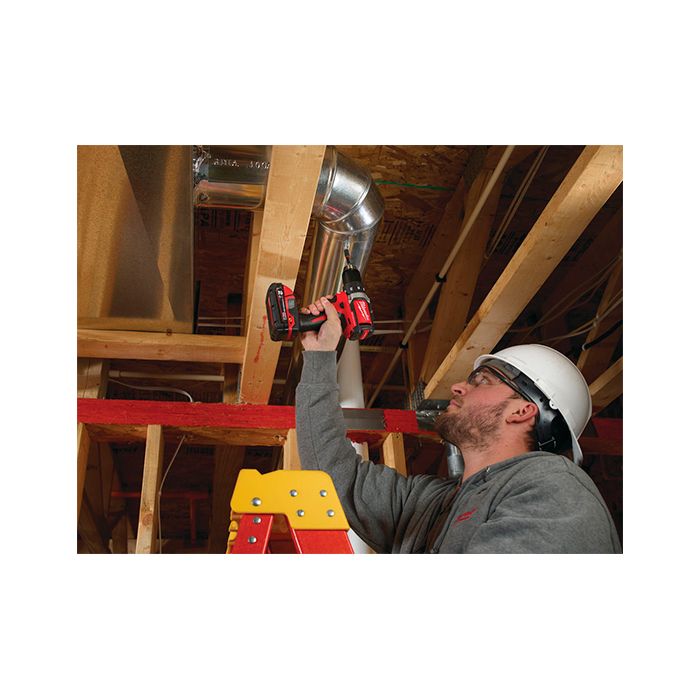 Аккумуляторная дрель-шуруповерт Milwaukee M18 BLDD-202C (4933448441)