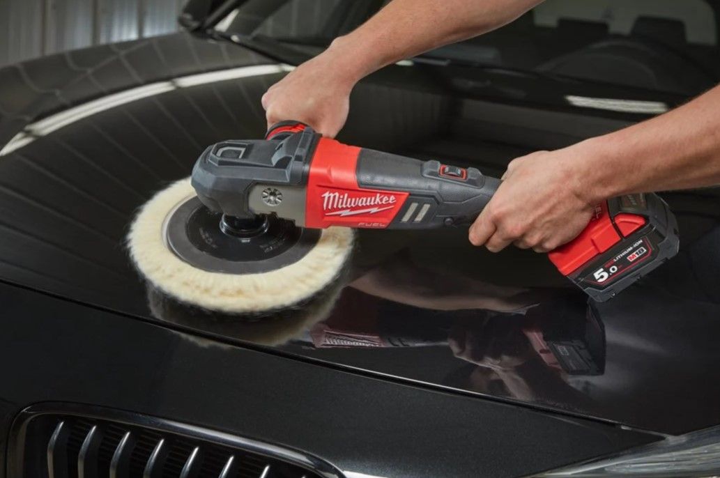 Аккумуляторная полировальная машина Milwaukee M18 FAP180-0 без АКБ и ЗУ (4933451549)