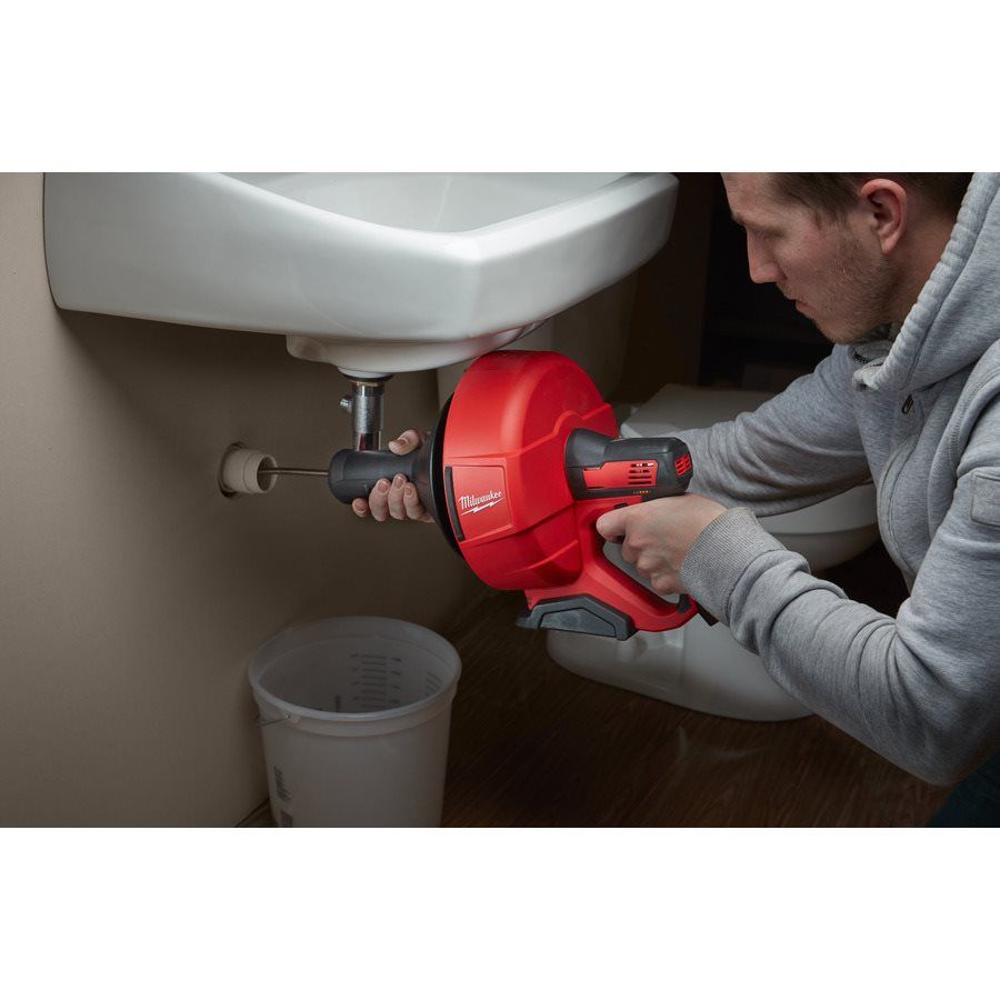 Аккумуляторная прочистная машина Milwaukee M12 BDC8-0C (4933451632)