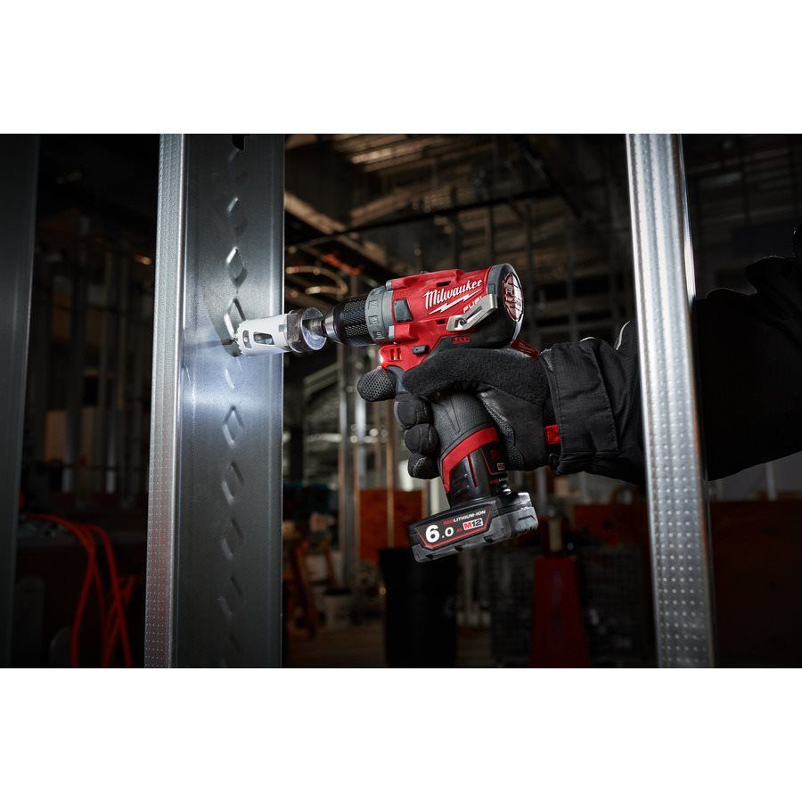 Аккумуляторная дрель-шуруповерт Milwaukee M12 FDD-0 без АКБ и ЗУ (4933459815)