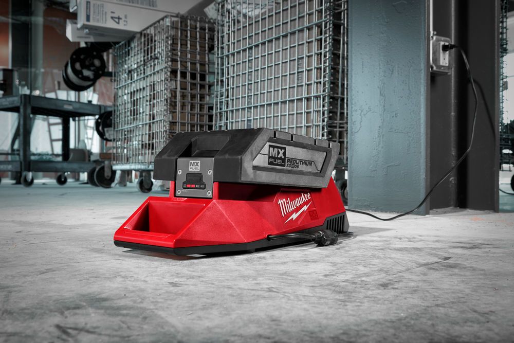 Аккумулятор MX FUEL XC406 Milwaukee 6.0 А/г 12В (4933471837)