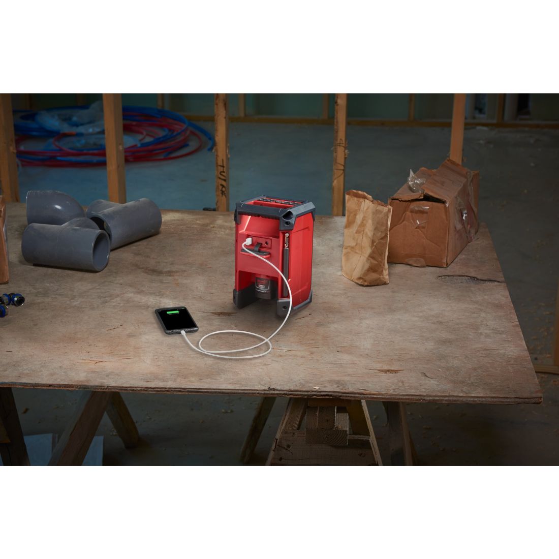 Аккумуляторное радио Milwaukee M12 RCDAB+ (4933472114)