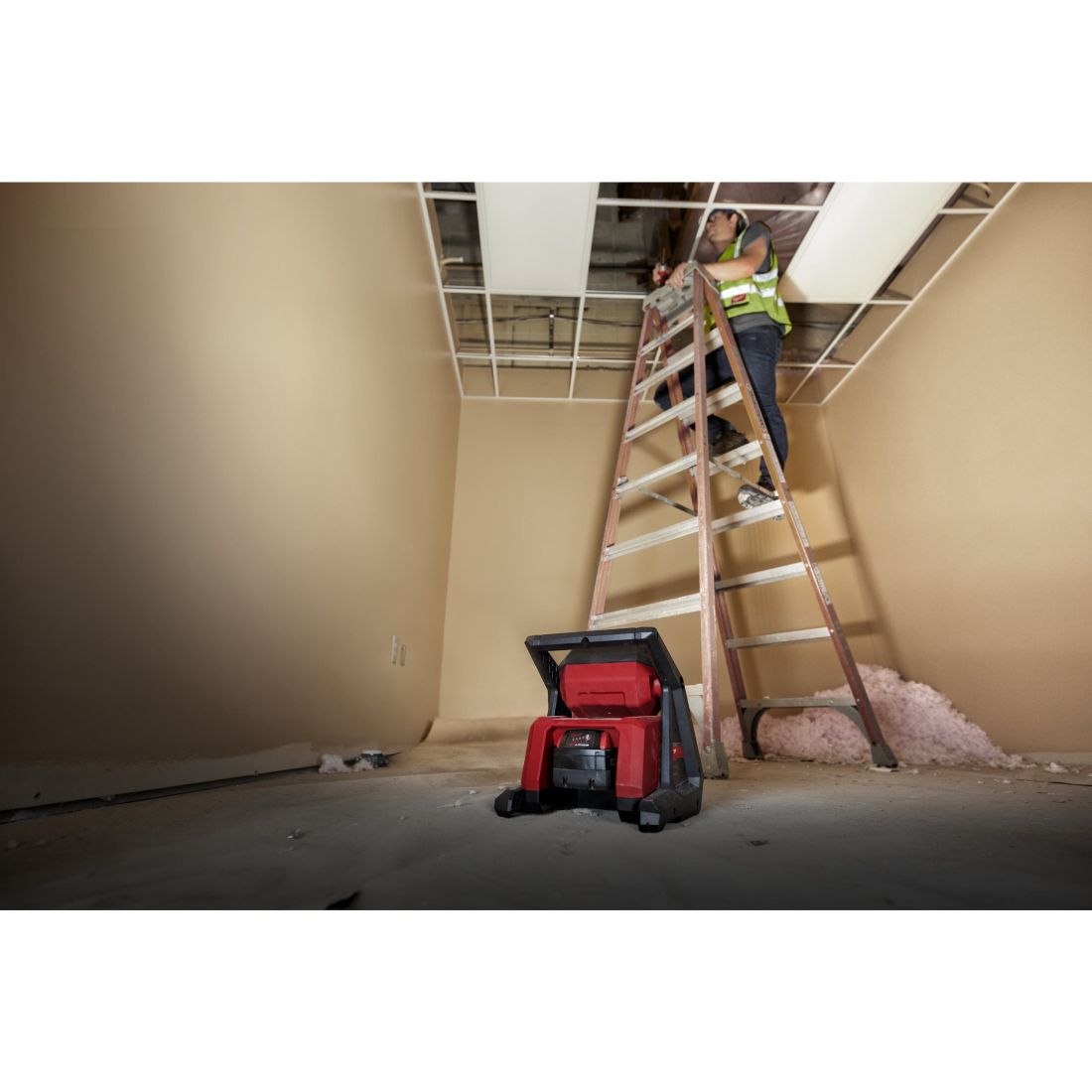 Высокомощный фонарь Milwaukee M18 HOAL-0 (4933478118)