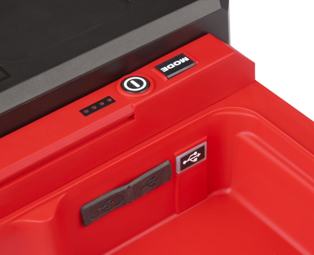 Ліхтар світлодіодний акумуляторний/органайзер PACKOUT, з портами USB-A / USB-C MILWAUKEE, M12 POAL-0 (4933480473)