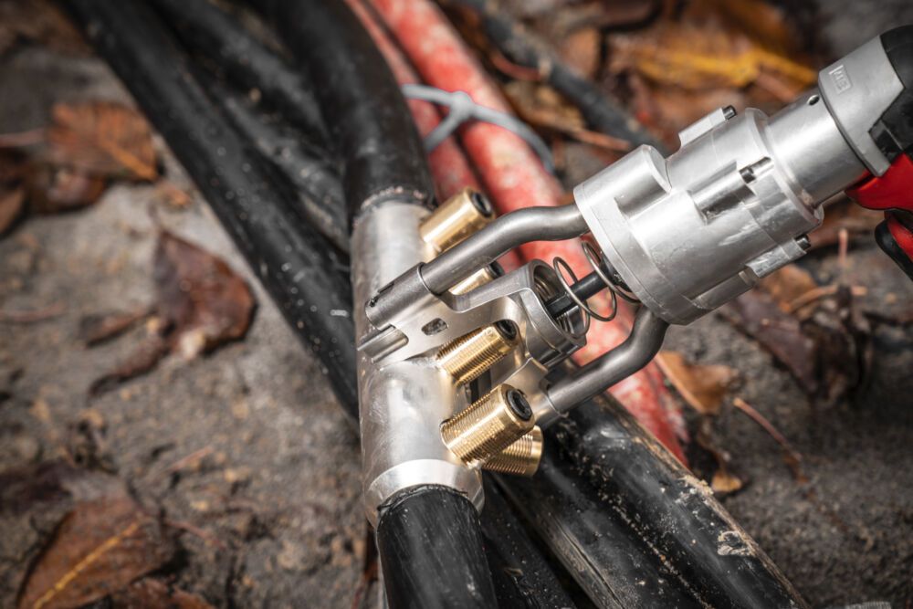Інструмент для кабельних конекторів акумуляторний MILWAUKEE, M18 BSBT-0X (HDкейс) (4933493288)