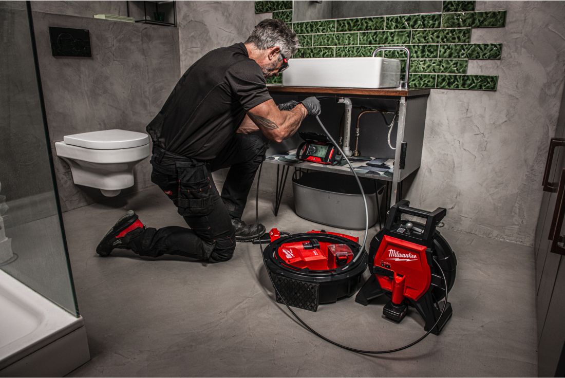 Машина прочистна акумуляторна MILWAUKEE, M12 HSFSM-602, 5м (зарядний пристрій С12 С, 2 акумулятори М12 В6 6Аг, картонне пакуванн (4933498378)