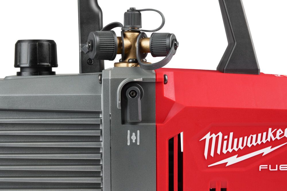 Насос вакуумний акумуляторний MILWAUKEE, M18 FVP5-0 з адаптером (каркас) (4933498379)