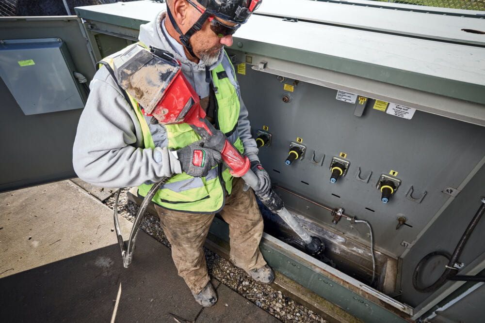Насос для перекачки води акумуляторний MILWAUKEE, M18 BLSWP-801 (зарядний пристрій M12-18 FC. 1 акумулятор M18 FB8 8Аг) (4933498560)