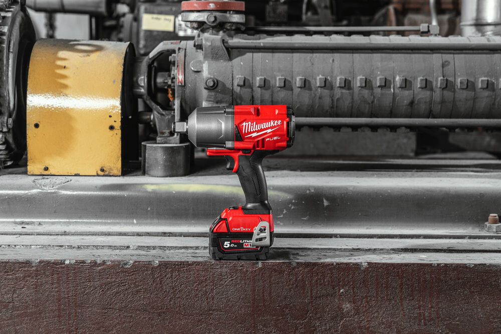 Гайковерт акумуляторний безщітковий 3/4'' MILWAUKEE, M18 ONEFHIWF34-0, 2034Нм, з кільцем (каркас, картонне пакування) (4933499164)