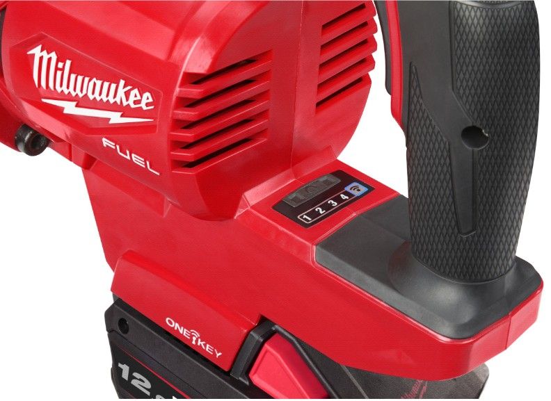 Гайковерт акумуляторний безщітковий 1'' MILWAUKEE, M18 ONEFHIWF1DS-121C, 2711Нм (зарядний пристрій M12-18 FC, 1 акумулятор FB12 (4933499253)