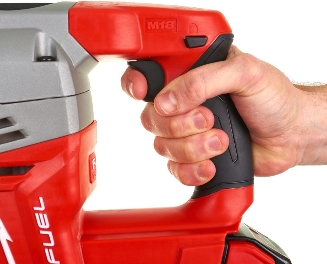 Перфоратор акумуляторний безщітковий SDS-MAX  MILWAUKEE, M18 CHM-121C (зарядний пристрій M12-18 FC, 1  акумулятор FB12 12Аг, кей (4933499271)