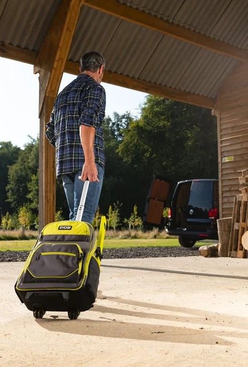 Рюкзак для інструменту RYOBI RSSBP2, 25л, на коліщатках, телескопічне руків'я, поліестер 600D (5132005344)