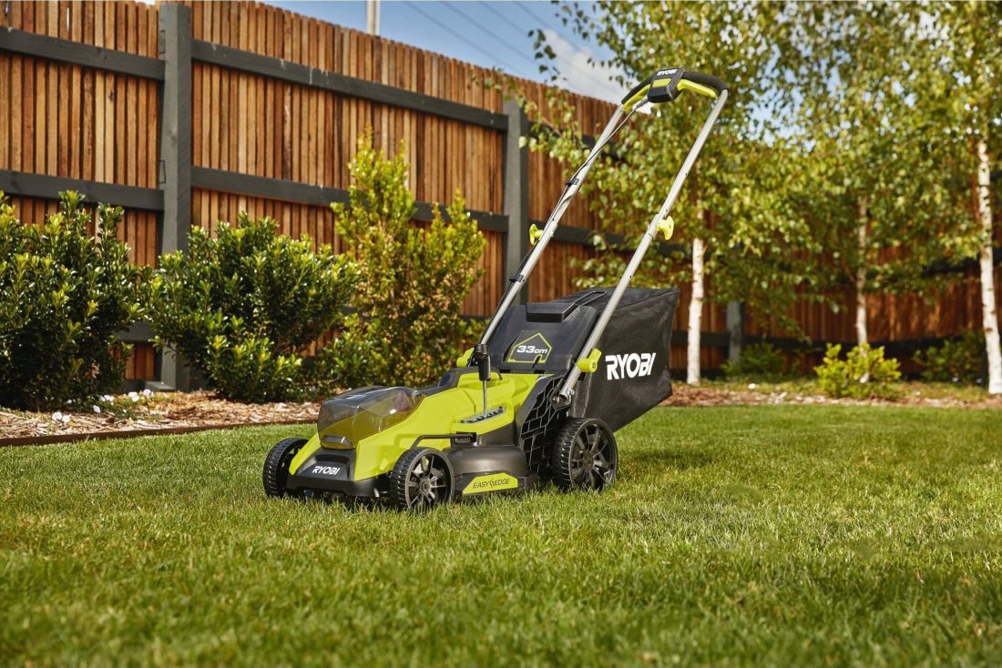 Газонокосарка акумуляторна безщіткова RYOBI RY18LMX33A-150 (5133006287)