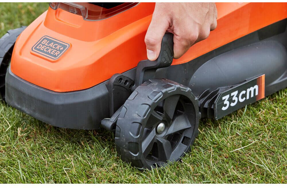 Газонокосарка акумуляторна BLACK+DECKER BCMW33184L2