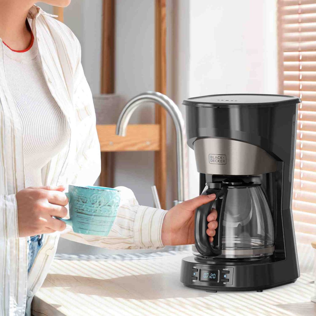 Кавоварка BLACK+DECKER BXCO1002E
