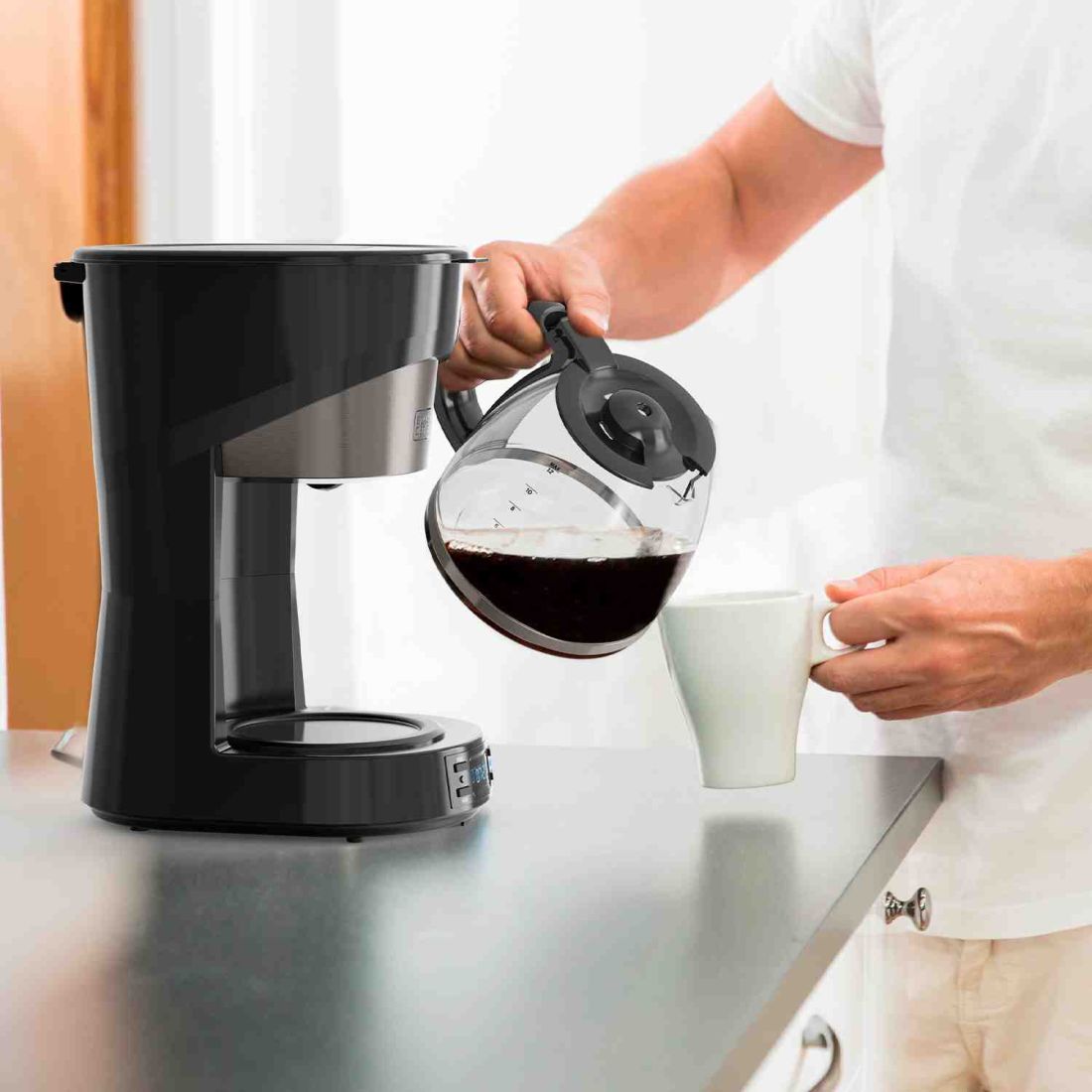 Кавоварка BLACK+DECKER BXCO1002E