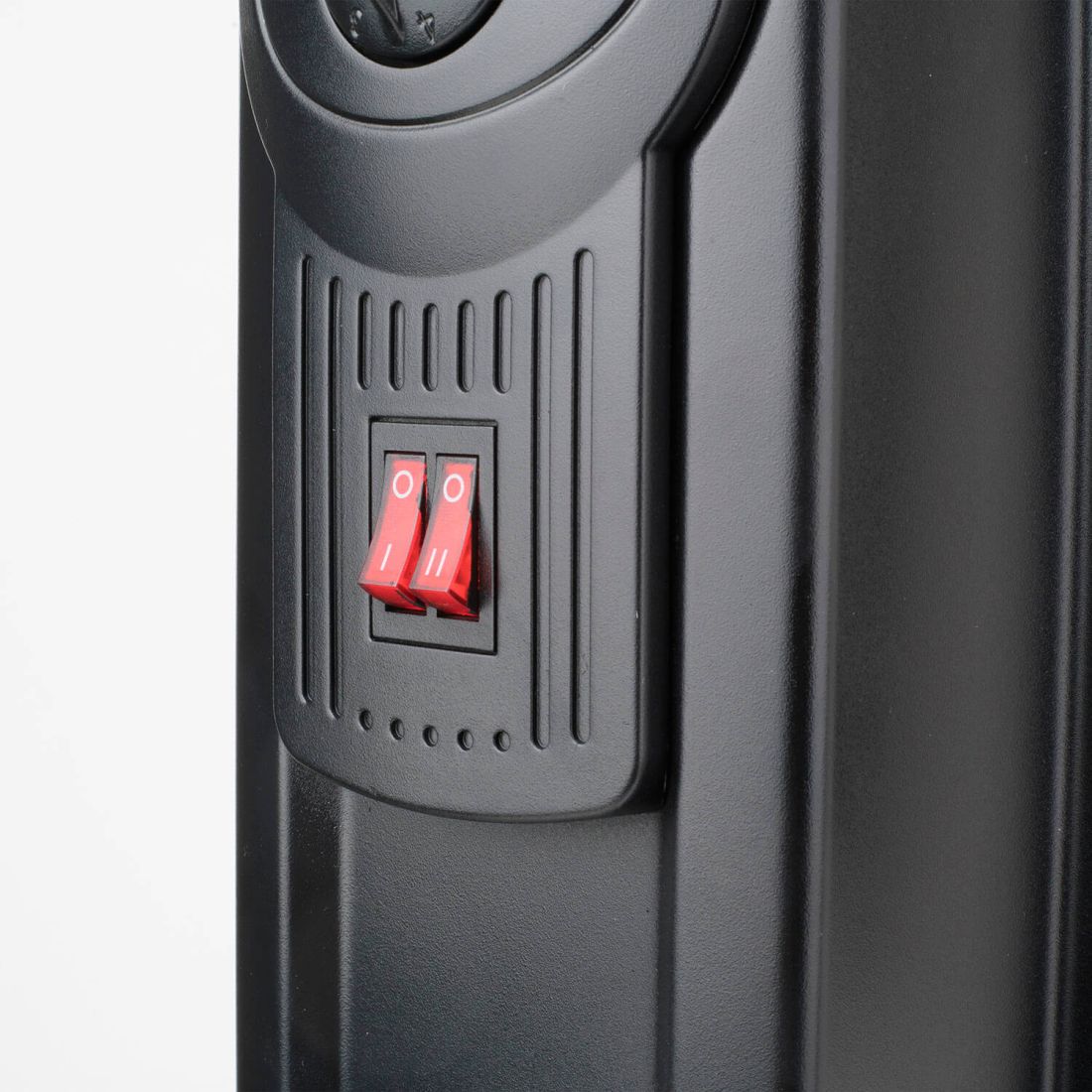 Обігрівач масляний BLACK+DECKER BXRA1500E