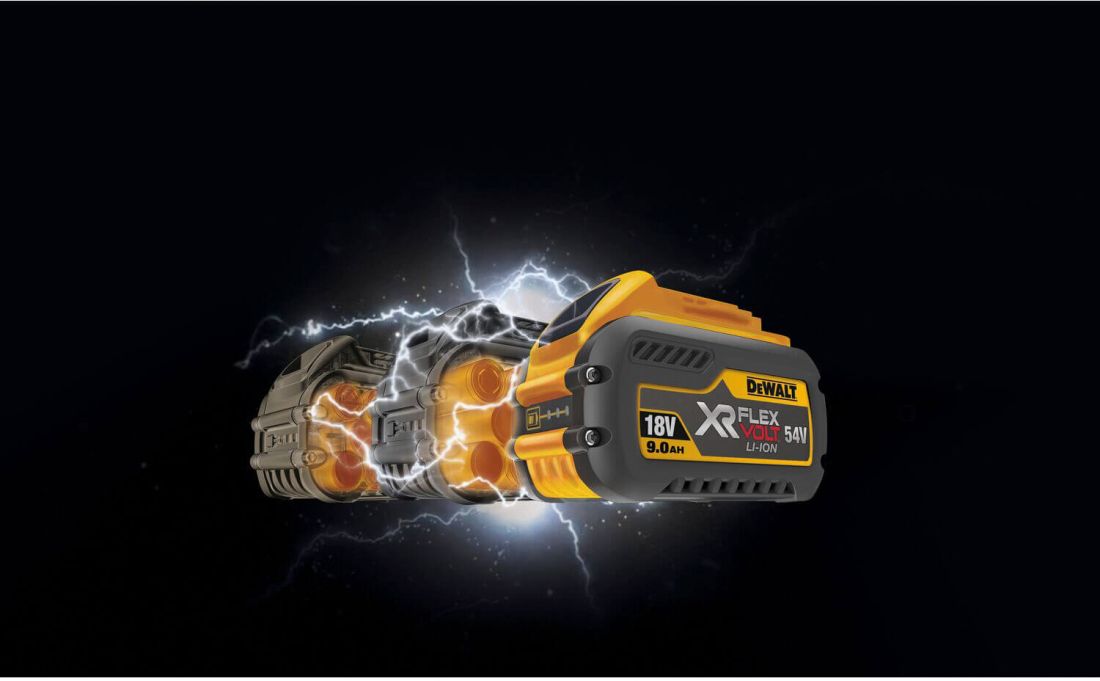 Акумуляторна батарея DeWALT DCB547