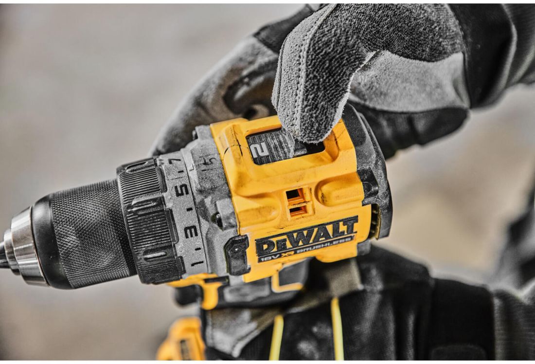 Дриль-шуруповерт акумуляторний безщітковий DeWALT DCD800H2T