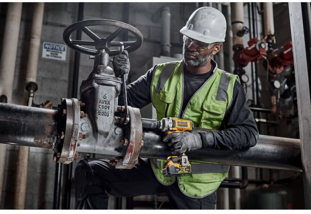 Гайкокрут ударний акумуляторний безщітковий DeWALT DCF891N
