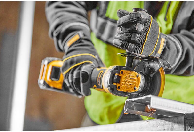 Шліфмашина кутова болгарка акумуляторна безщіткова DeWALT DCG416VSN
