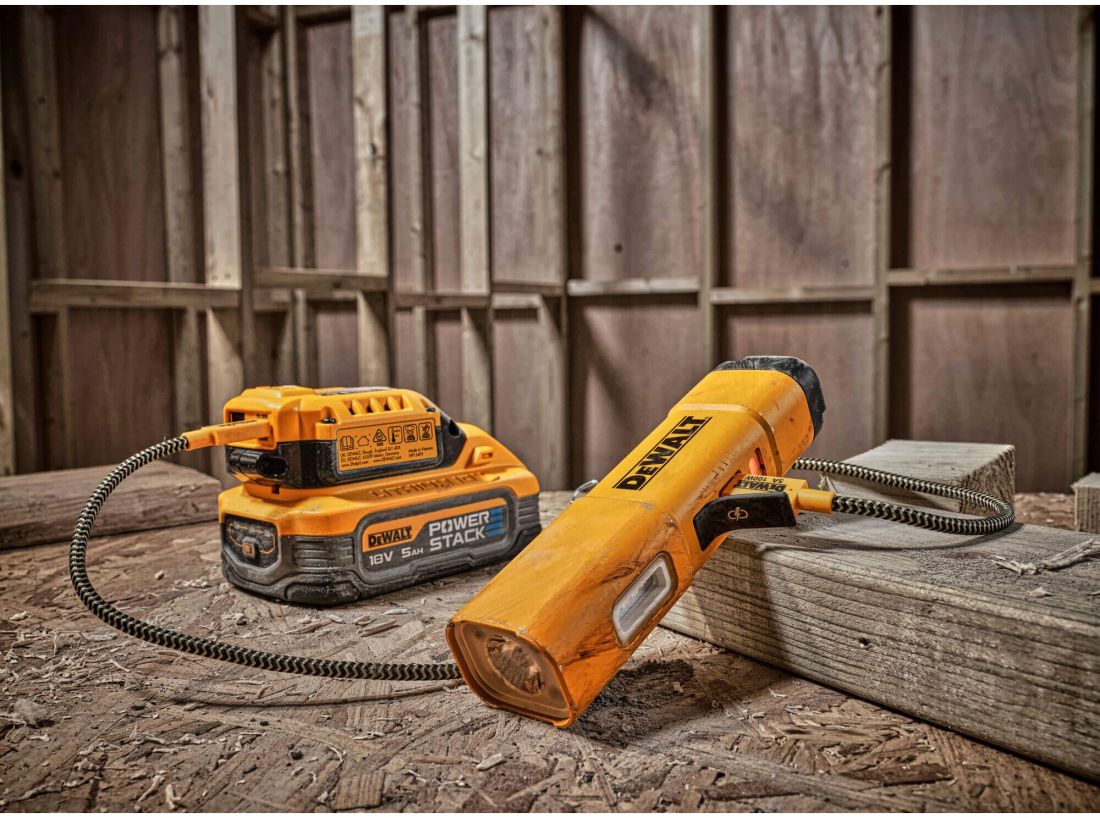 Ліхтар світлодіодний акумуляторний DeWALT DCL183