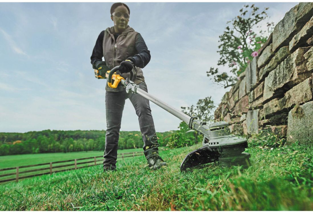 Коса акумуляторна безщіткова DeWALT DCMST561N