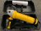Шліфмашина кутова болгарка мережева DeWALT DWE4237K