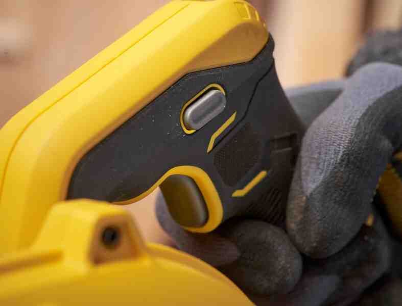 Повітродувка акумуляторна STANLEY FATMAX SFMCBL01B