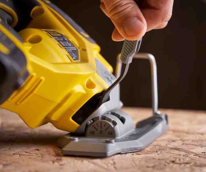 Пила лобзикова акумуляторна STANLEY FATMAX SFMCS650B